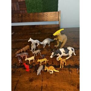 Mixed Lot of 17 Animal Toys Figures Assorted Mix Zebra Bear Giraffe Elephant